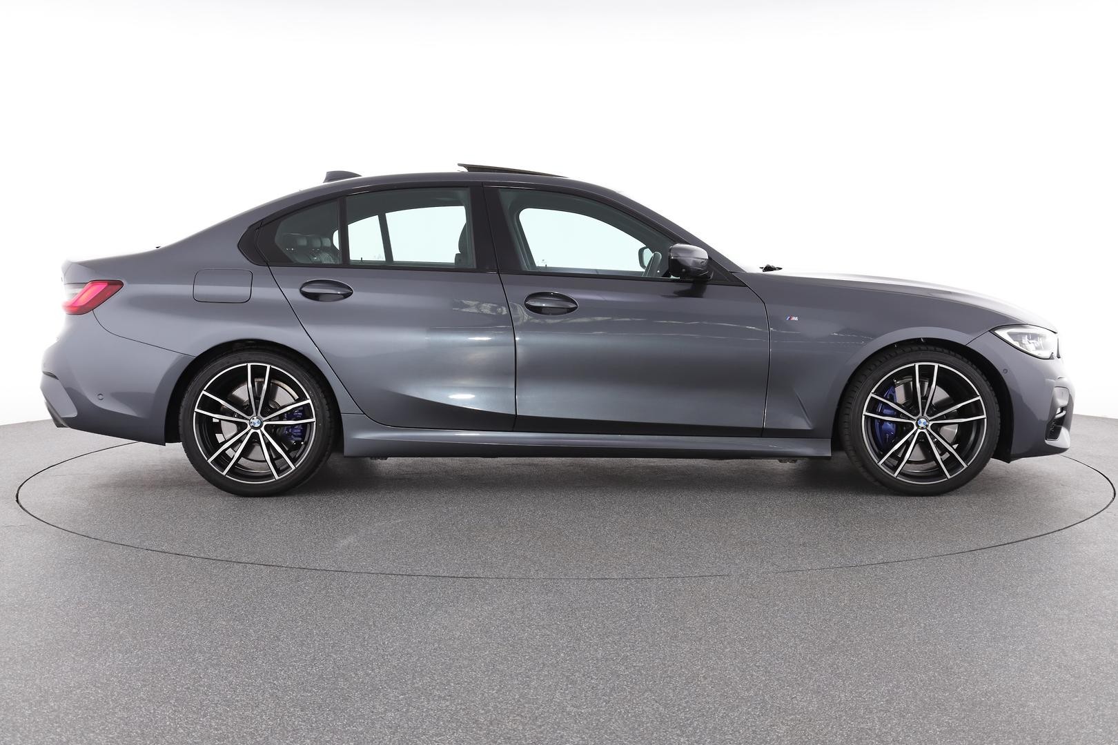 BMW 3 Series image 3