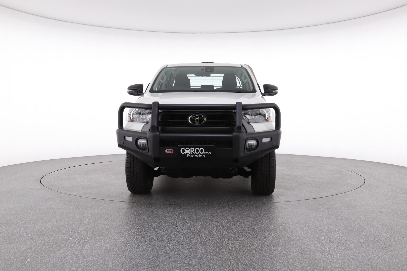 Toyota Hilux image 2