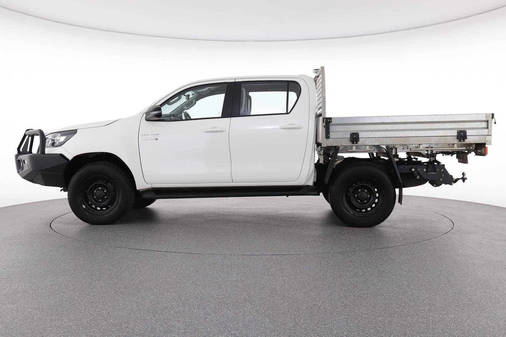 Toyota Hilux image 3