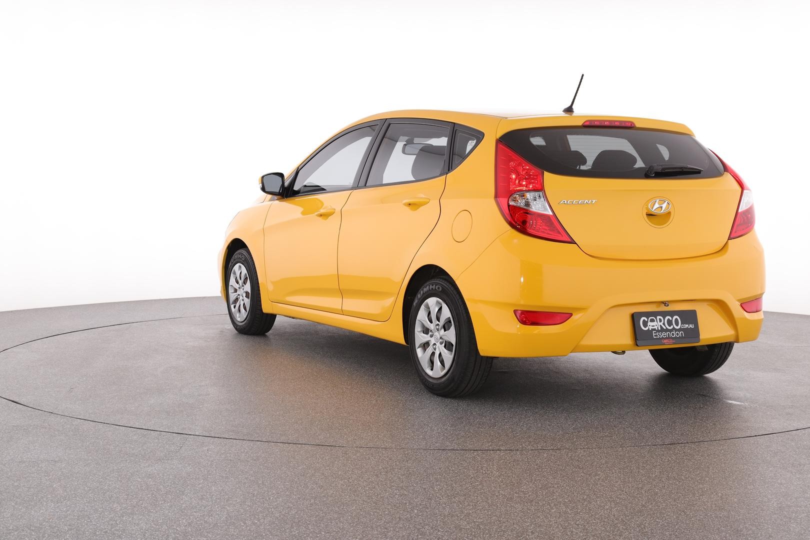 Hyundai Accent image 4