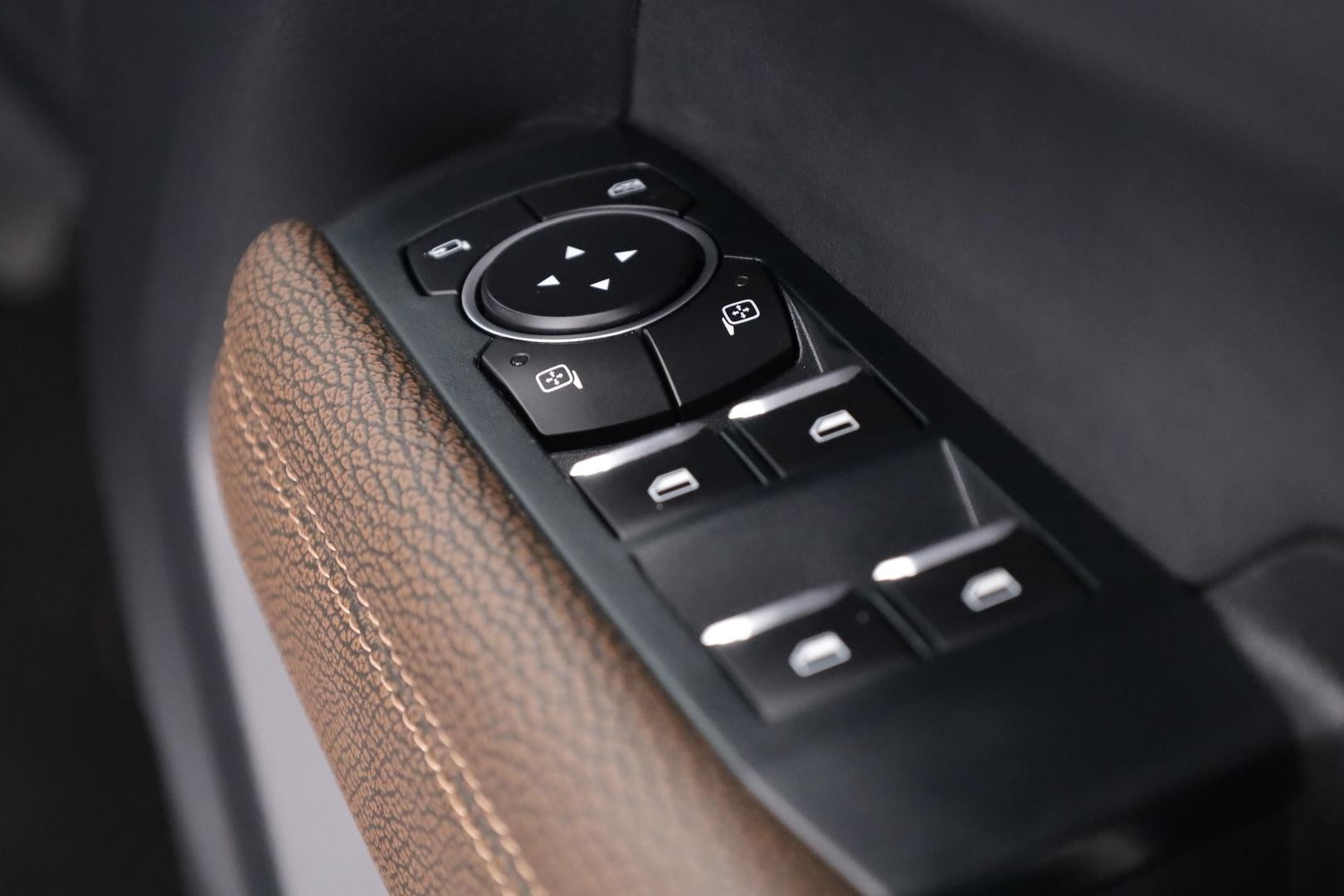 Volkswagen Amarok image 4
