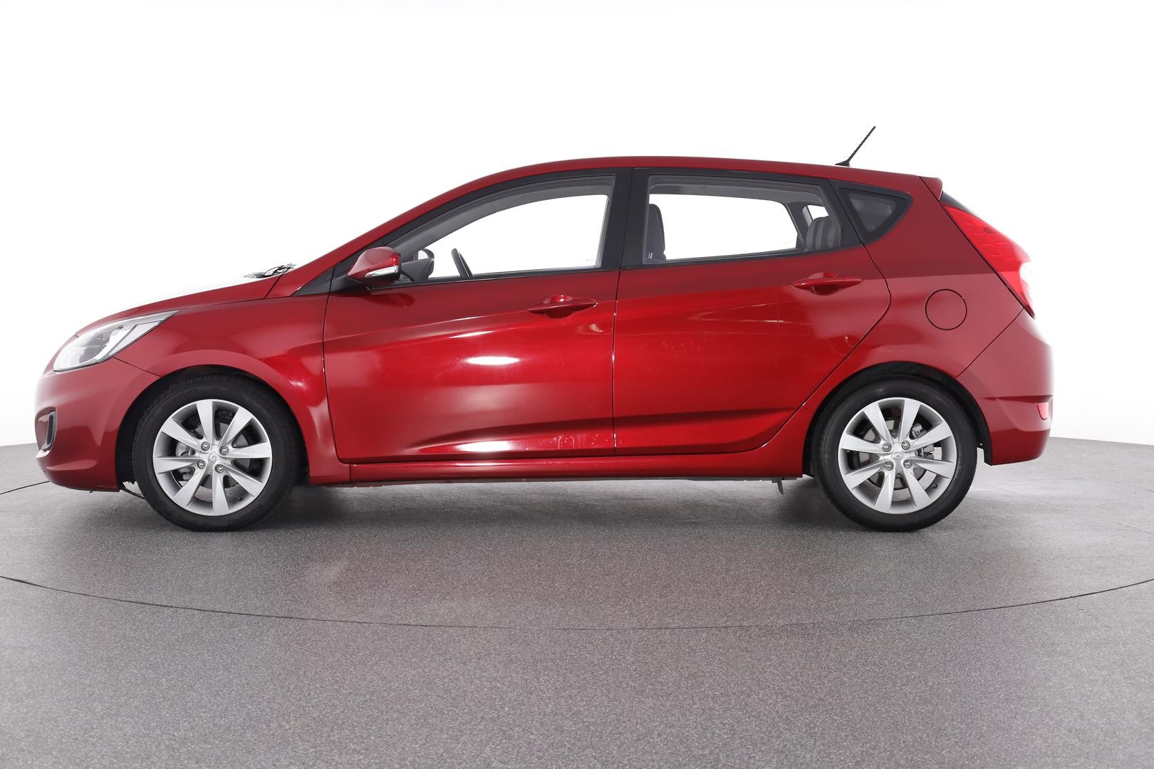 Hyundai Accent image 3