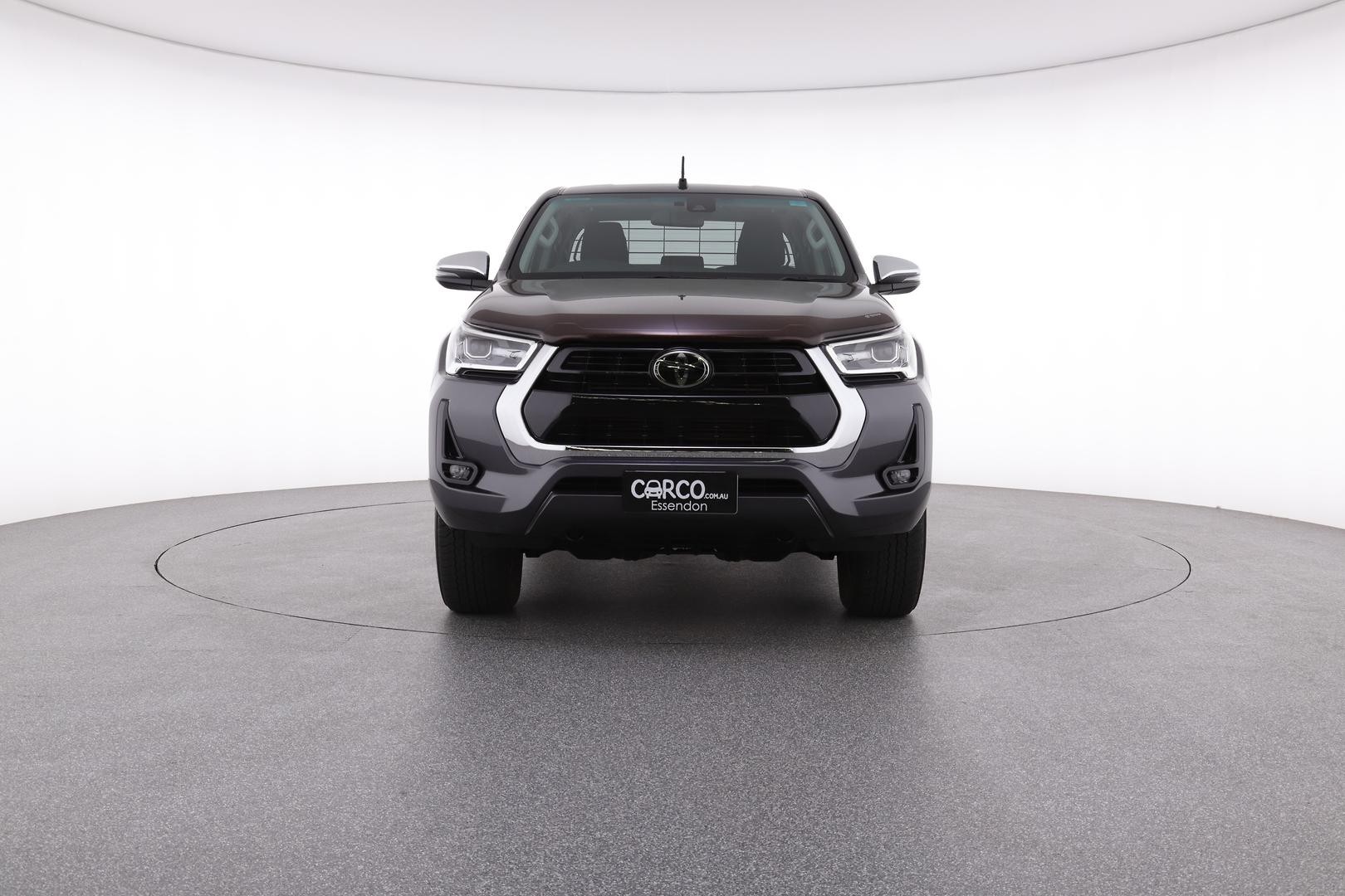 Toyota Hilux image 2