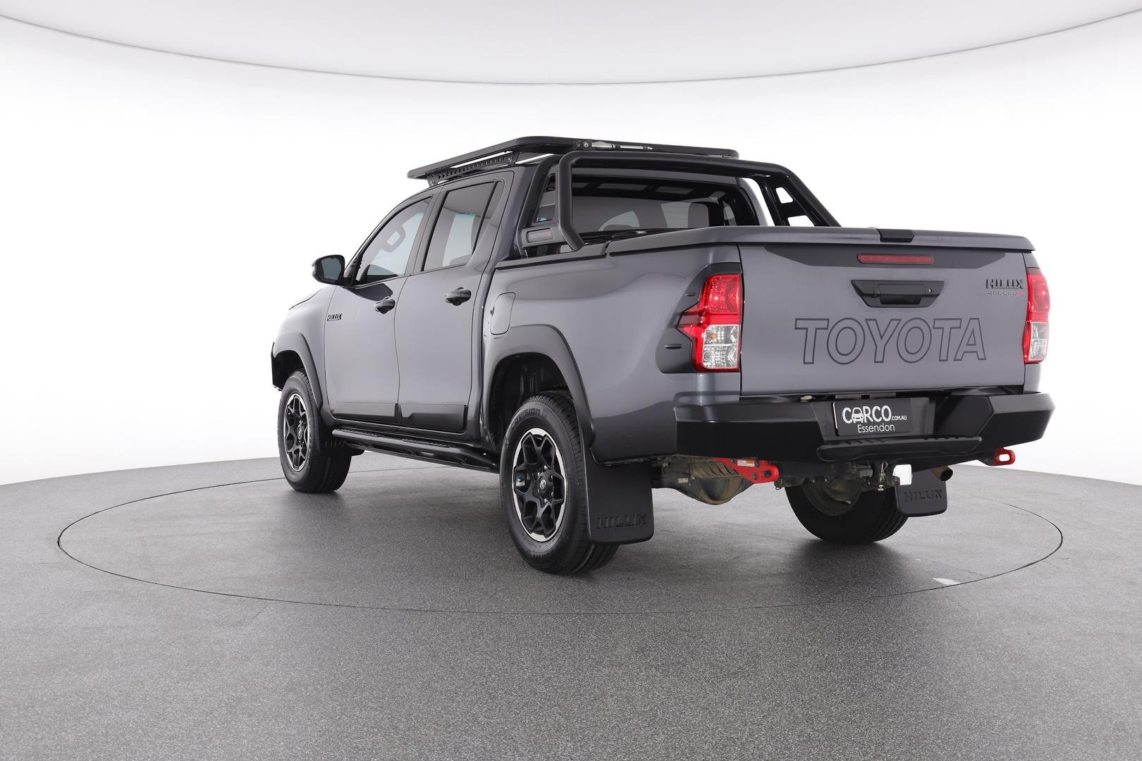Toyota Hilux image 4