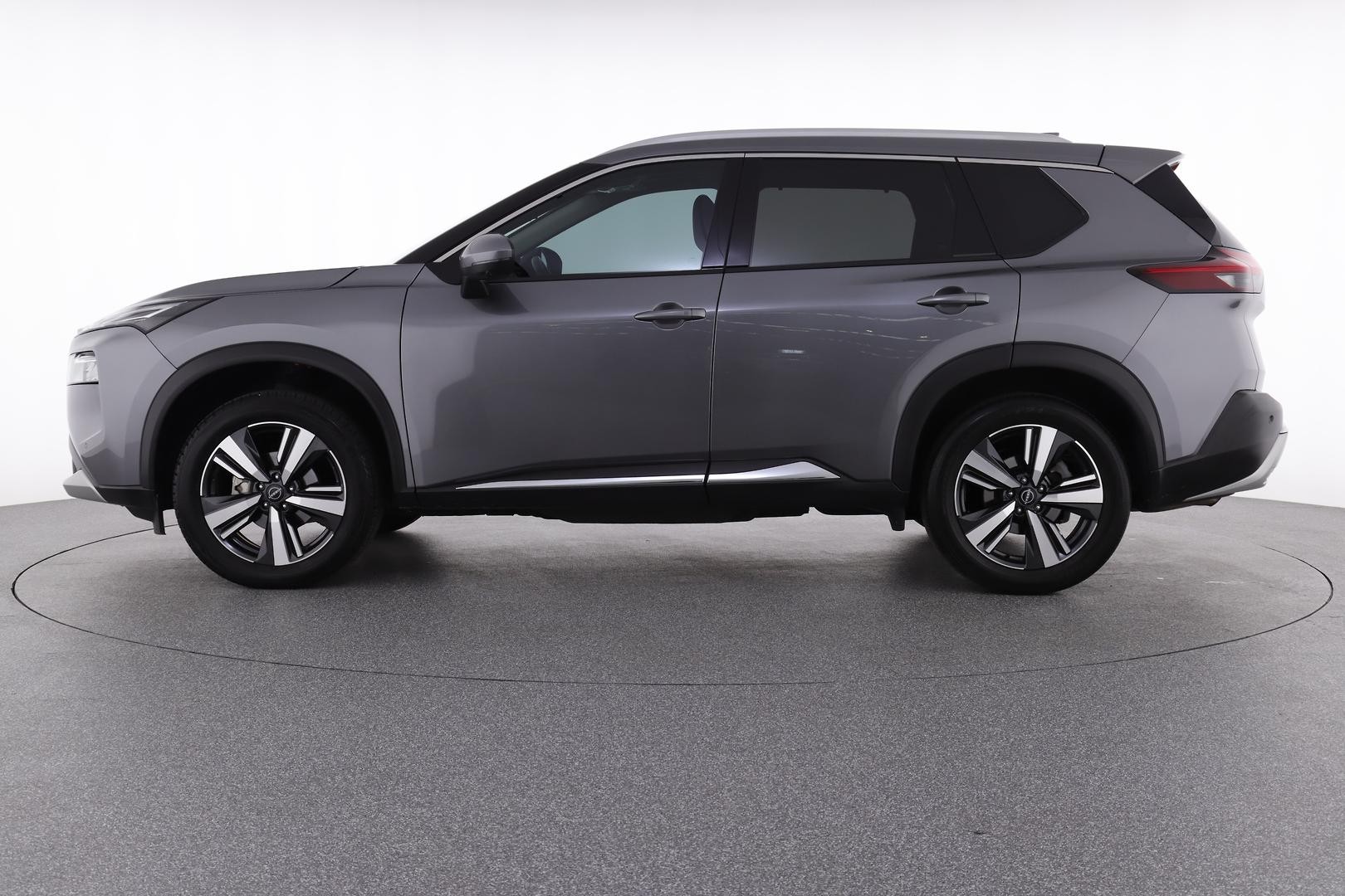 Nissan X-trail image 3