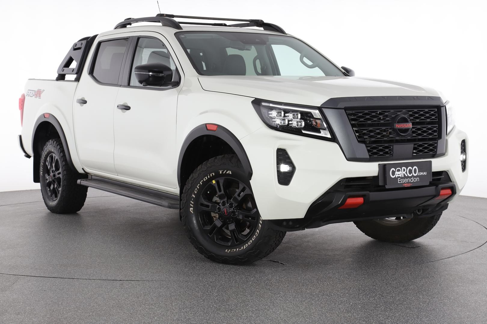 Nissan Navara image 1