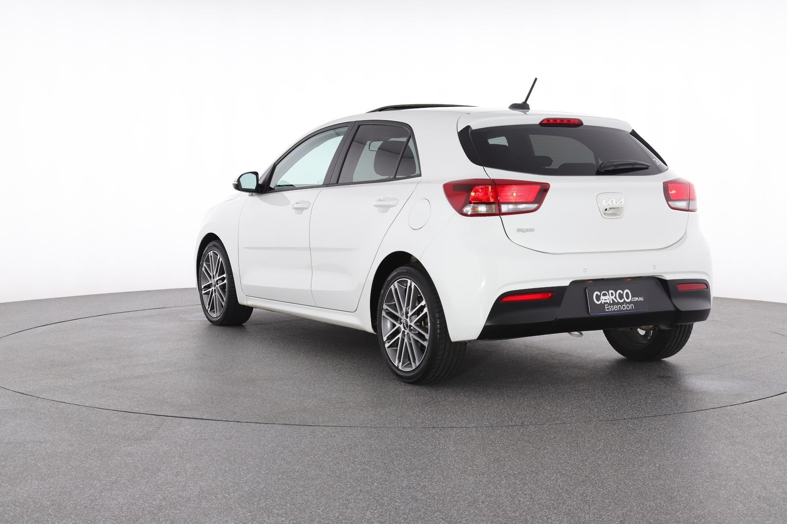 Kia Rio image 4