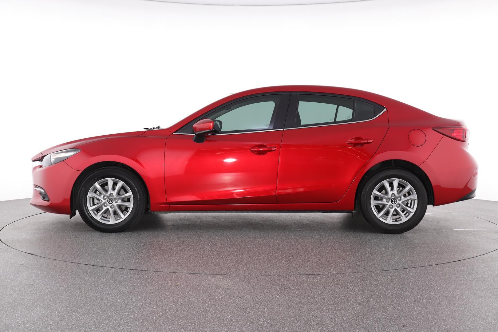 Mazda 3 image 3