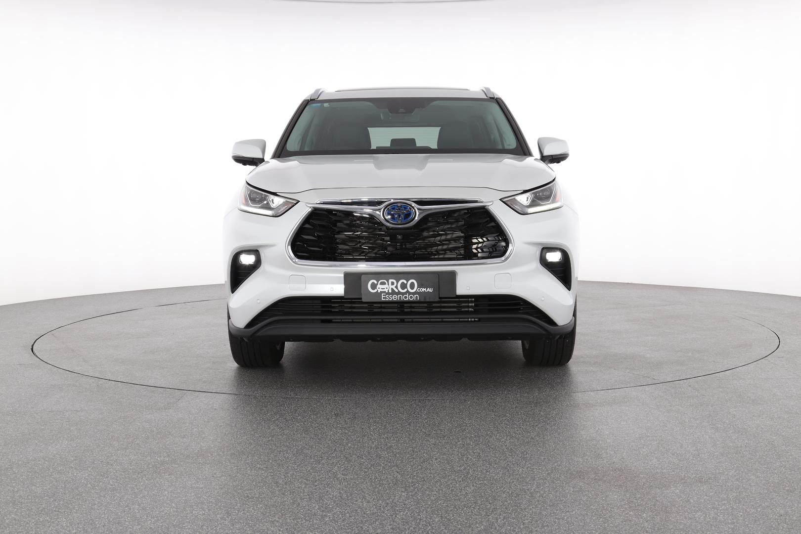 Toyota Kluger image 2