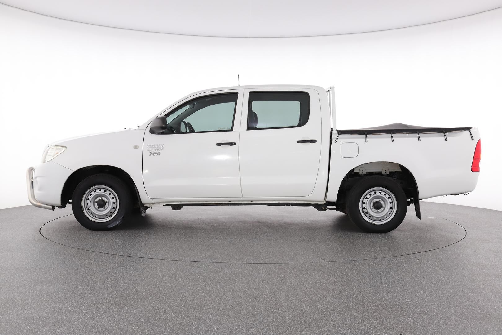 Toyota Hilux image 3