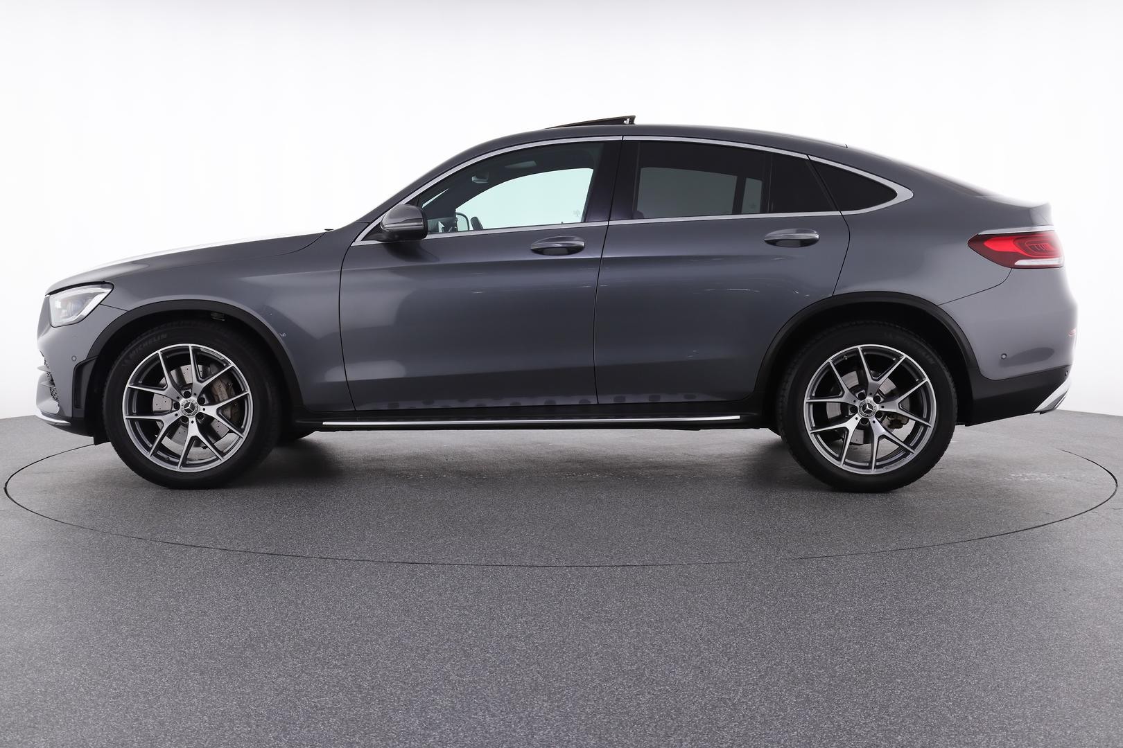 Mercedes Benz Glc-class image 3