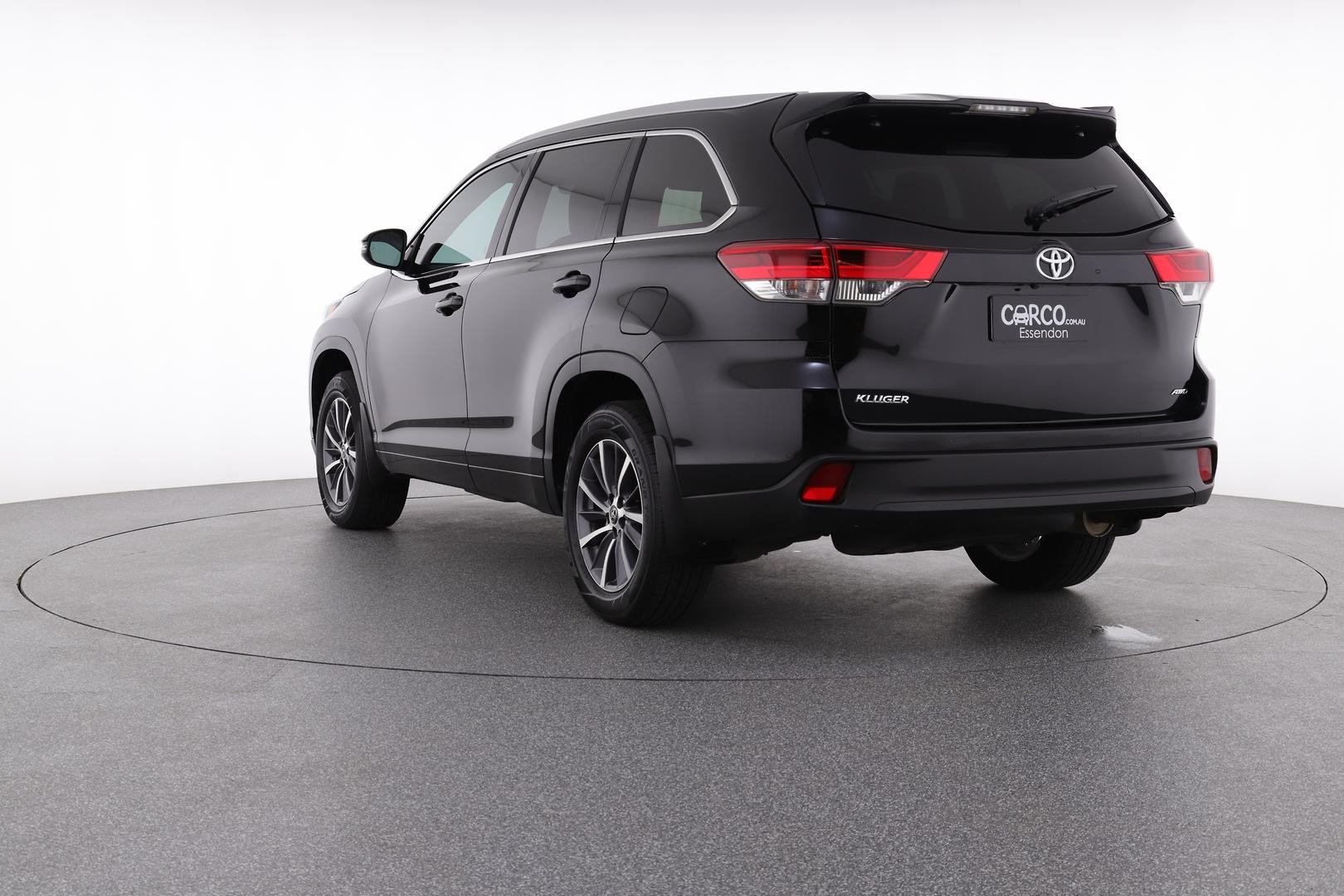 Toyota Kluger image 4