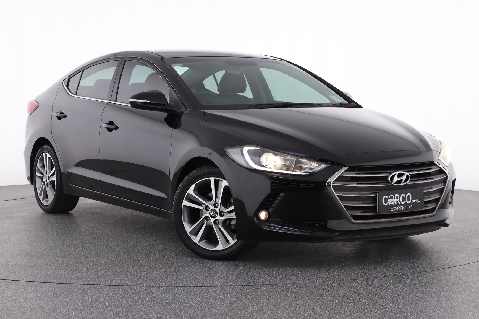 Hyundai Elantra image 1