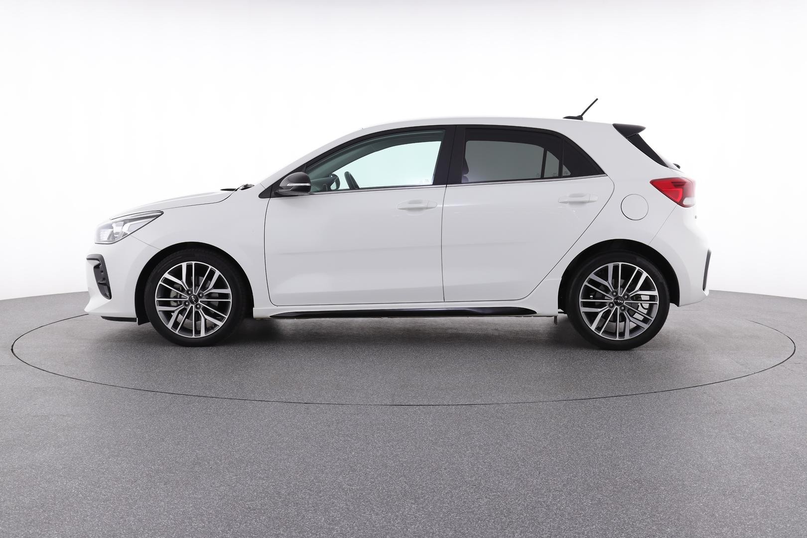 Kia Rio image 3