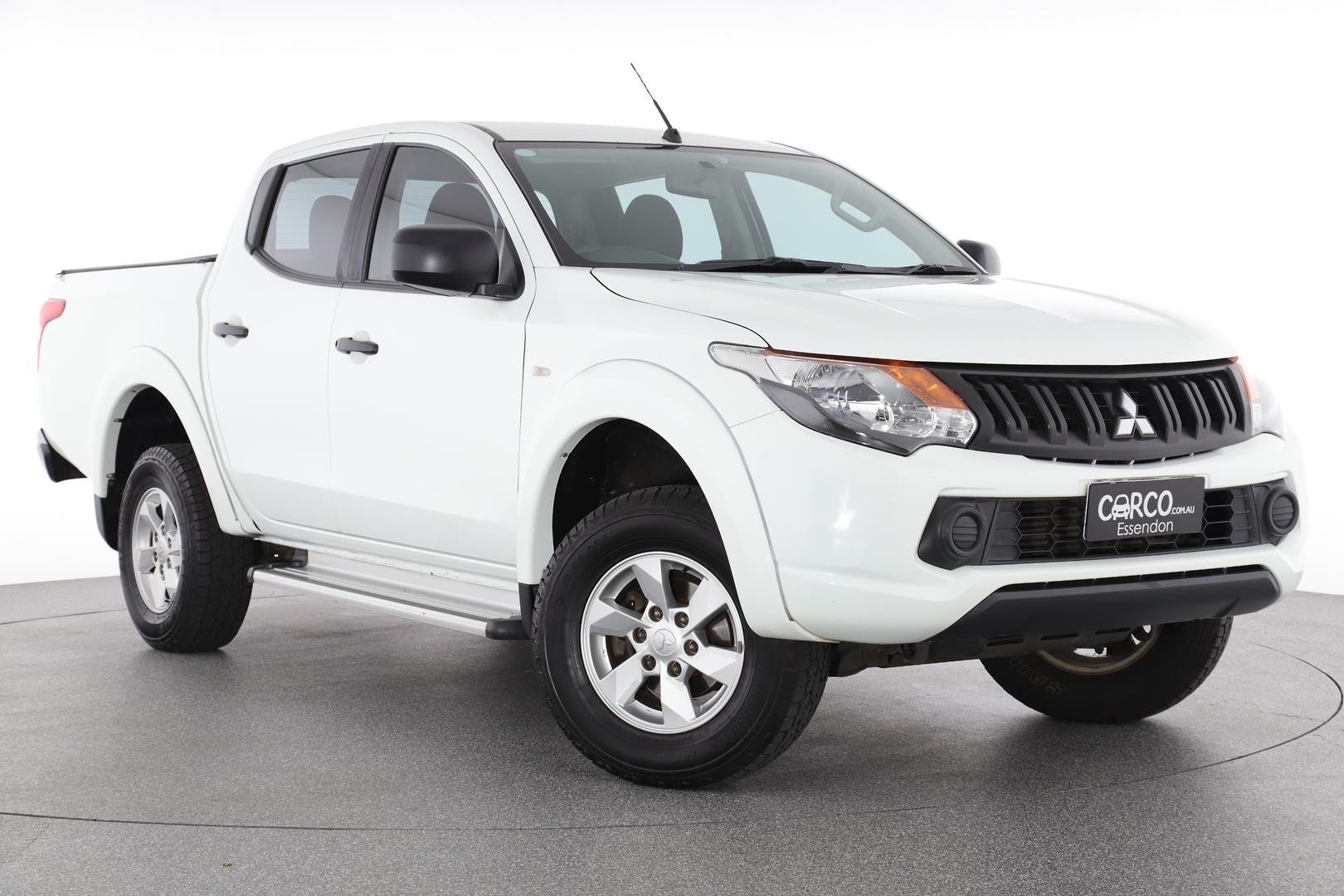 Mitsubishi Triton image 1