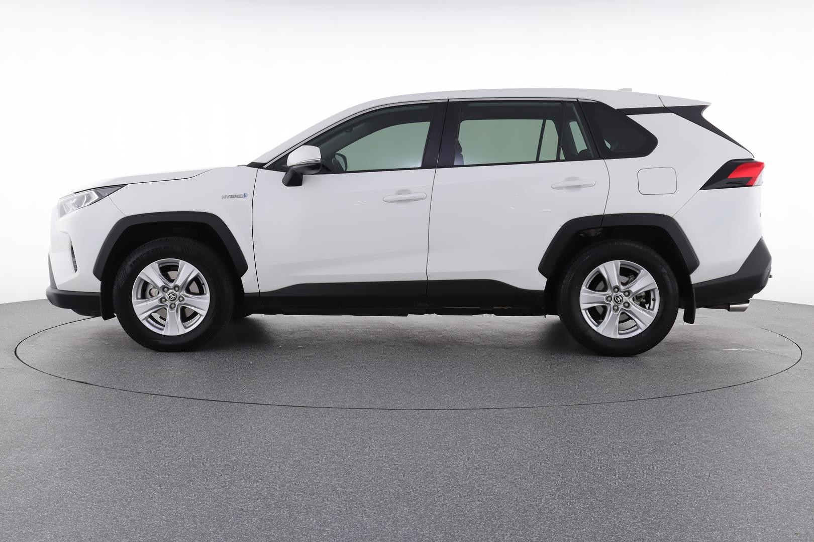 Toyota Rav4 image 3