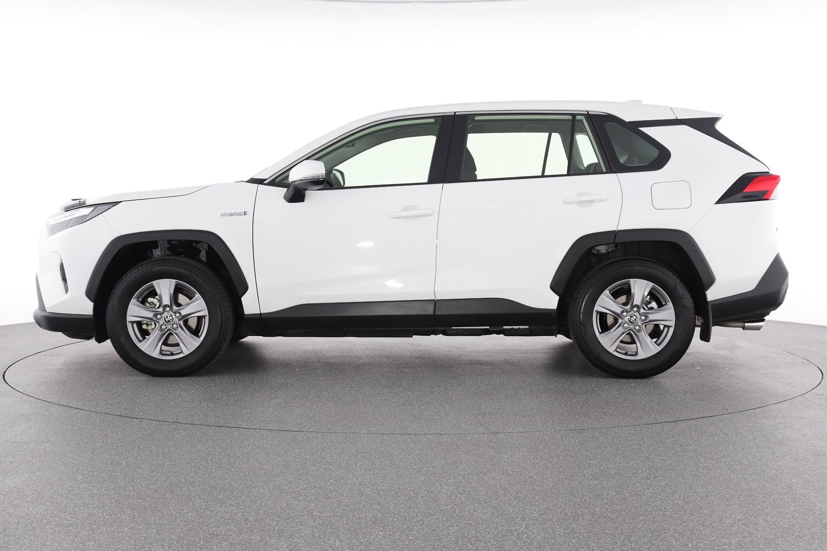 Toyota Rav4 image 3