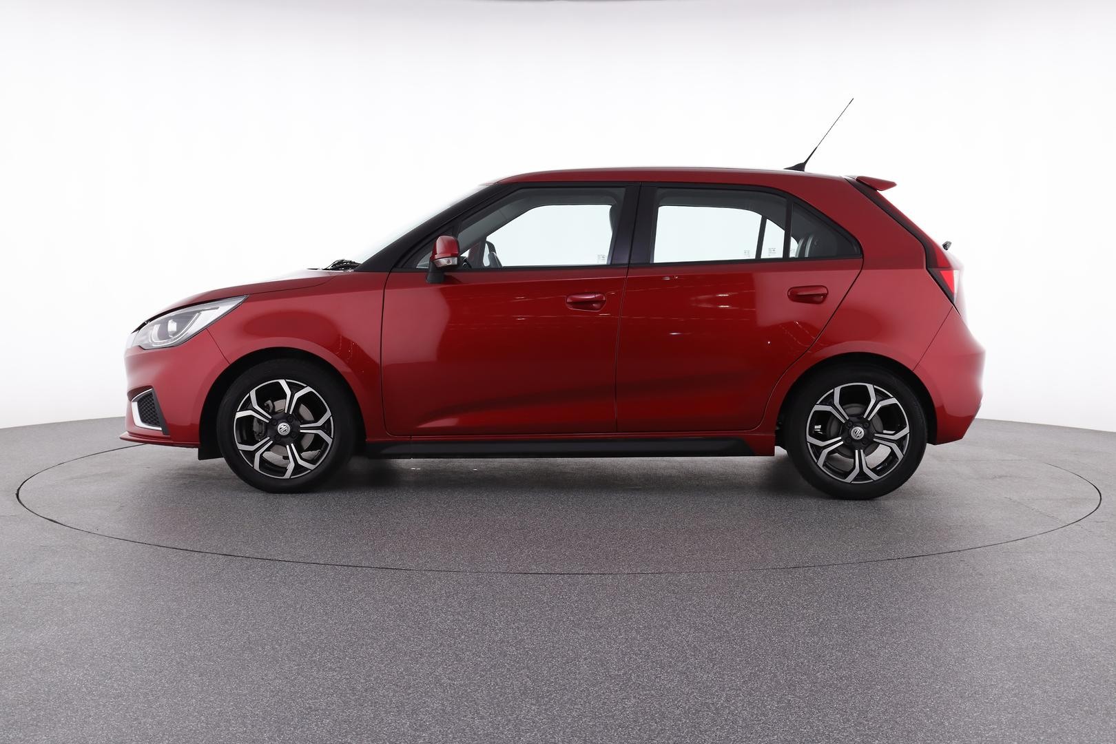 MG Mg3 image 3