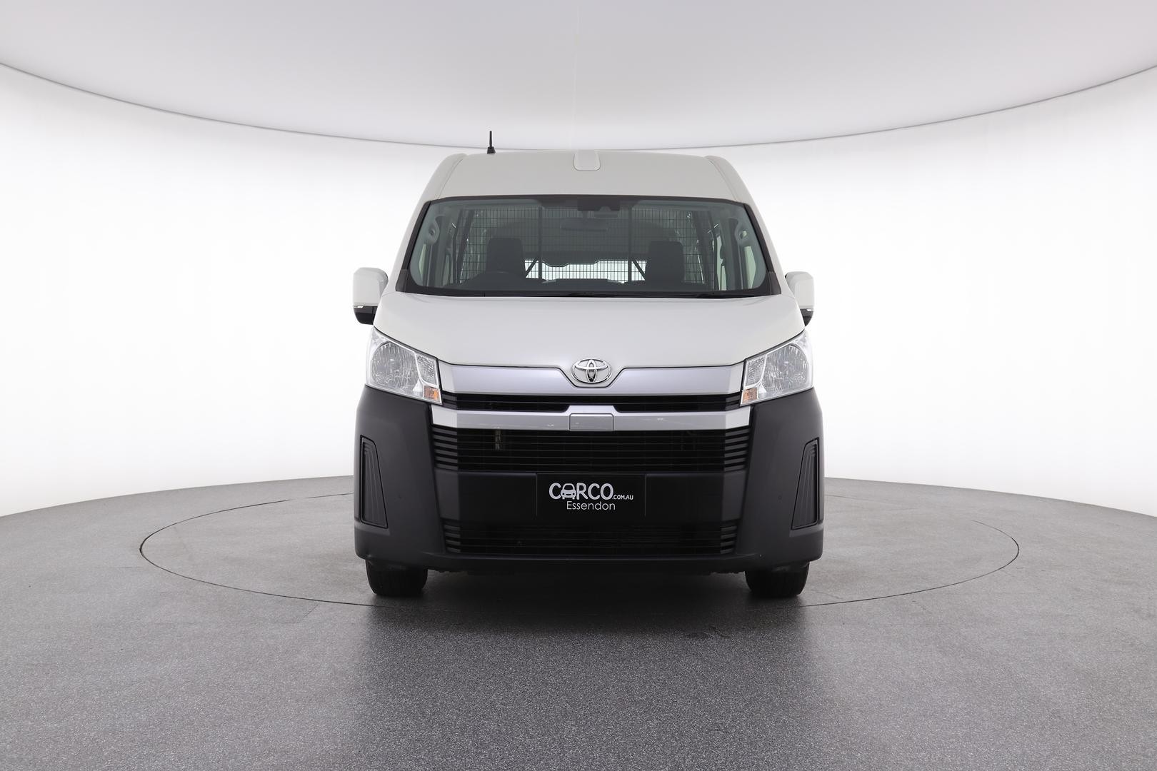 Toyota Hiace image 2