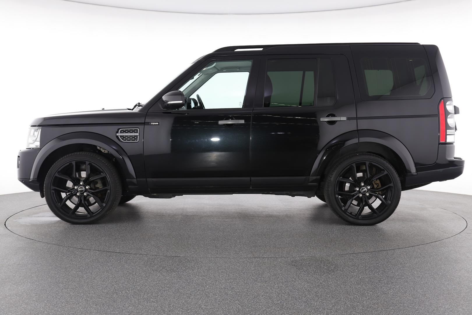 Land Rover Discovery image 3