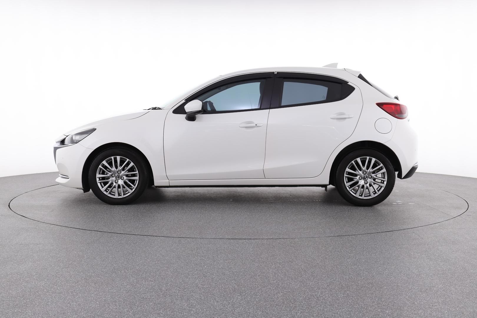 Mazda 2 image 3