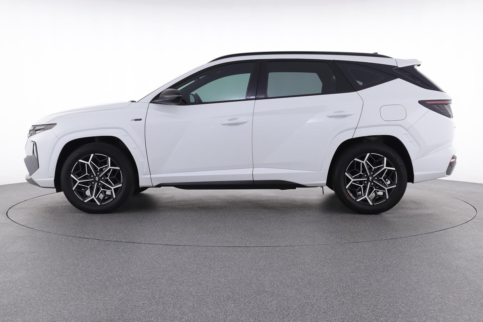 Hyundai Tucson image 3