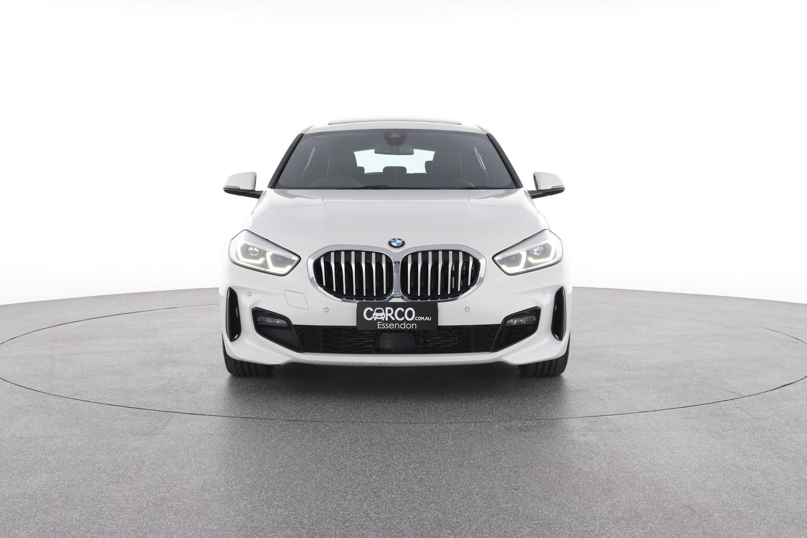 BMW 1 Series image 2