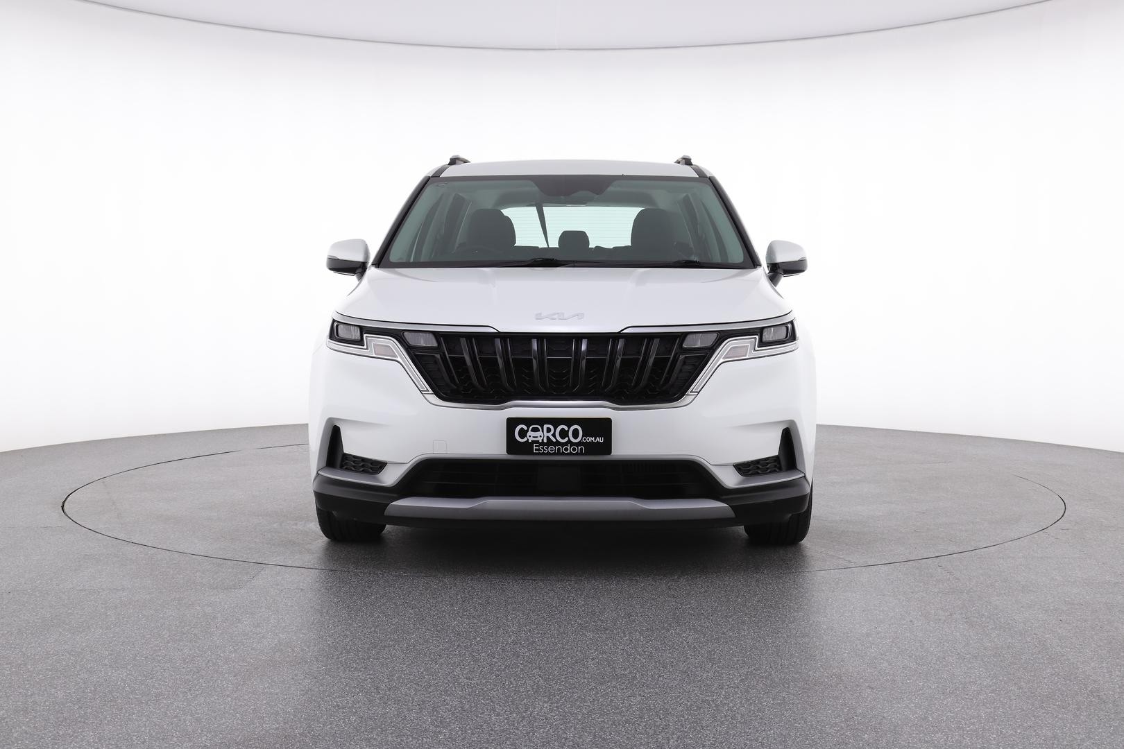 Kia Carnival image 2