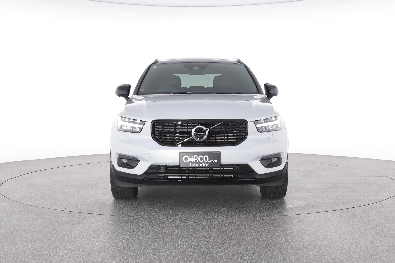 Volvo Xc40 image 2