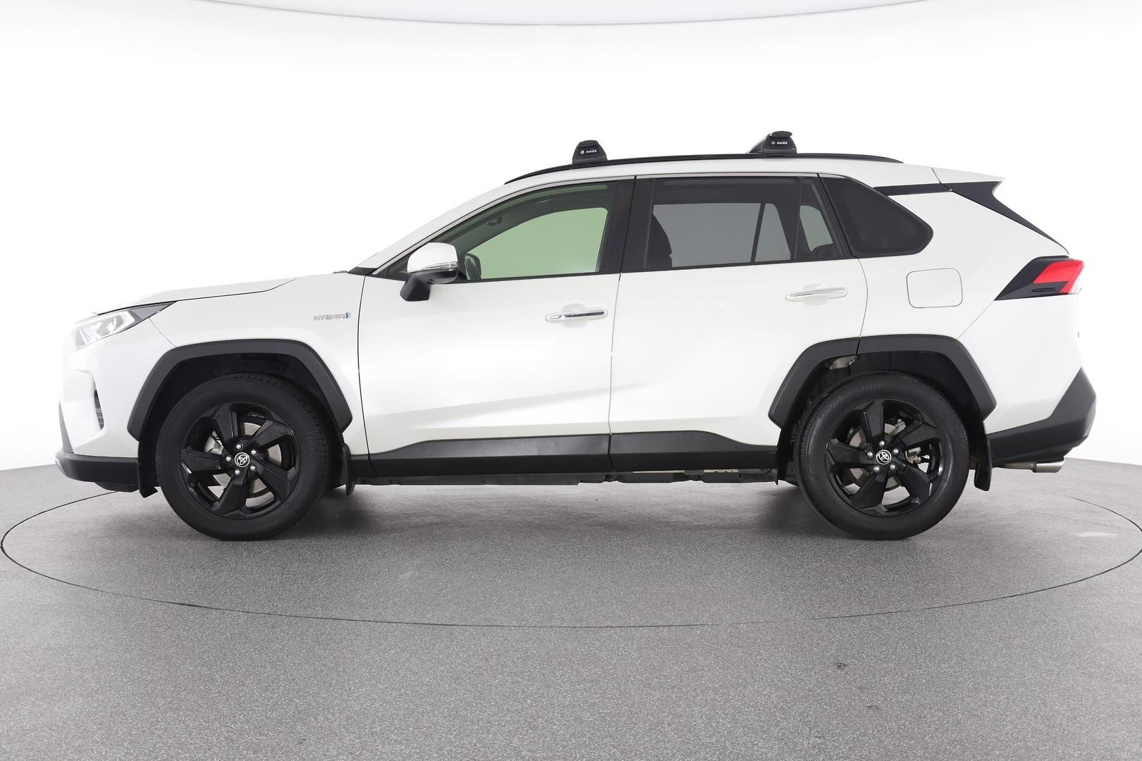 Toyota Rav4 image 3