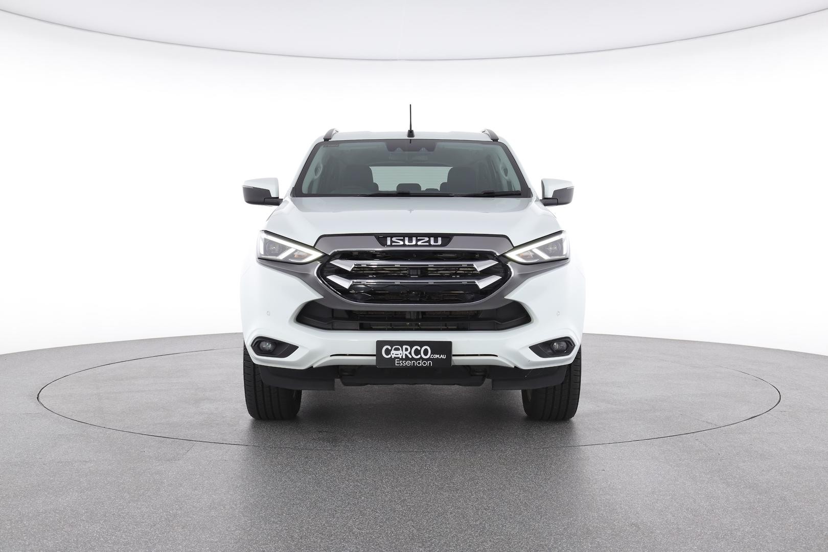 Isuzu Mu-x image 2