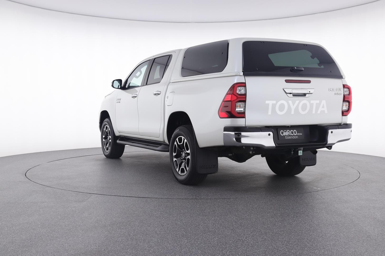 Toyota Hilux image 4