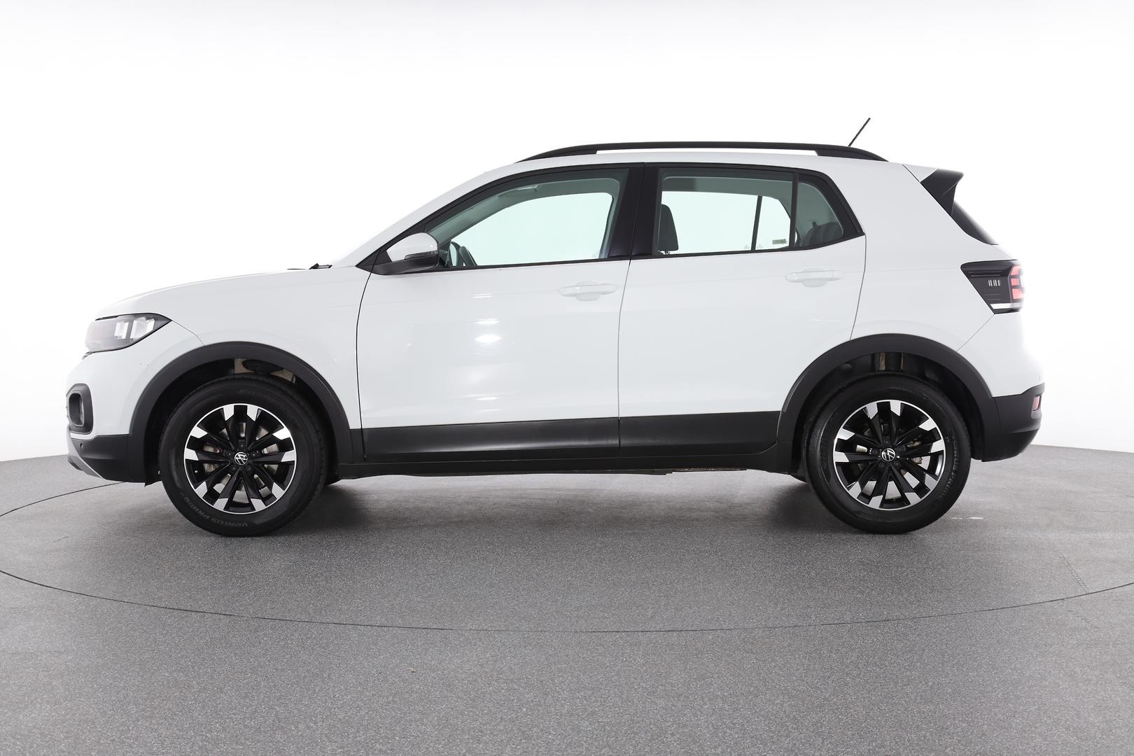 Volkswagen T-cross image 3