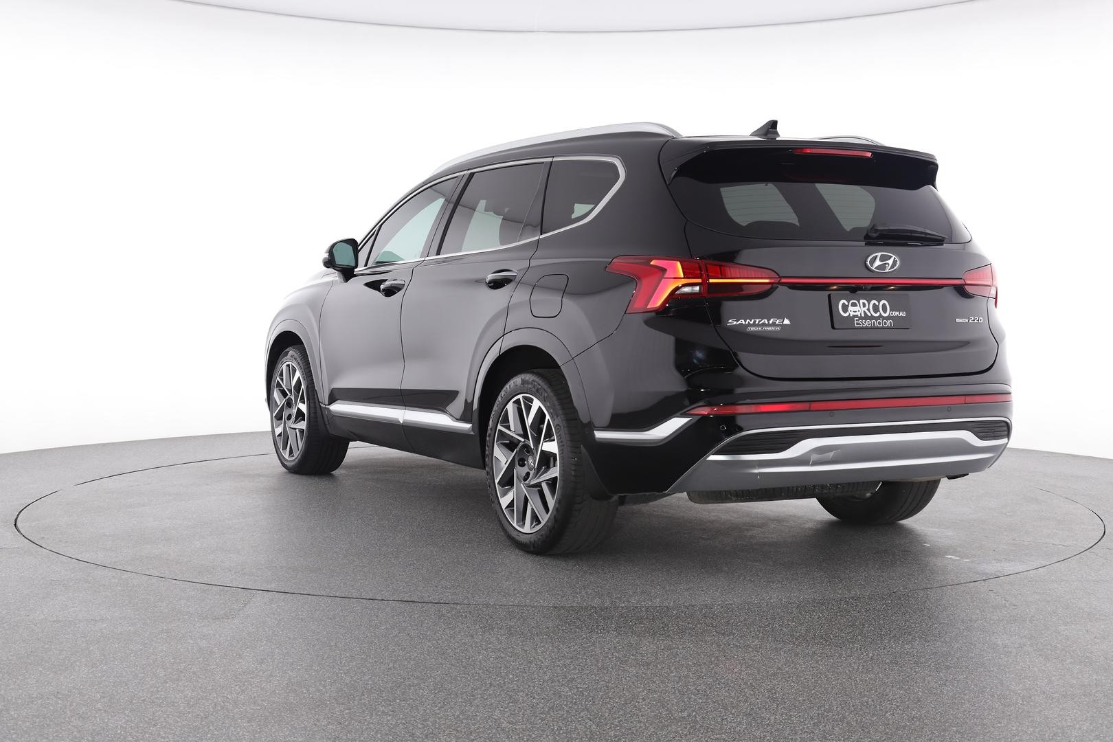 Hyundai Santa Fe image 4