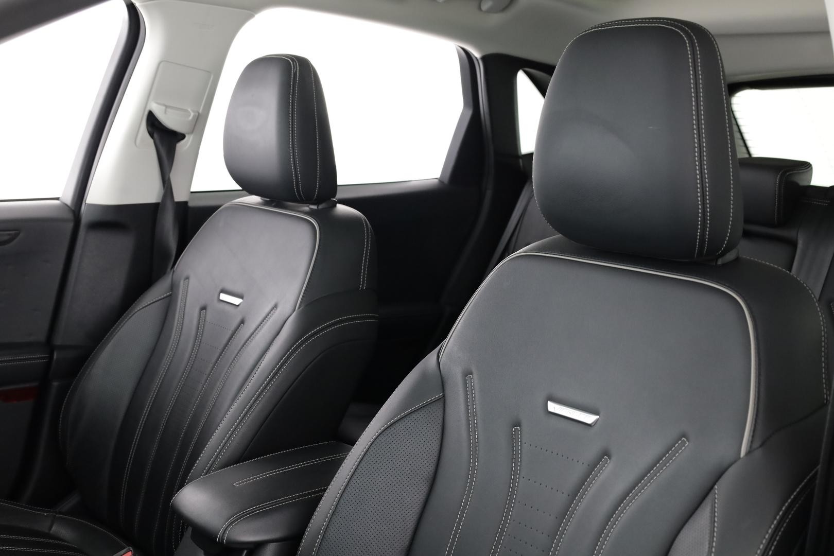 Ford Escape image 4