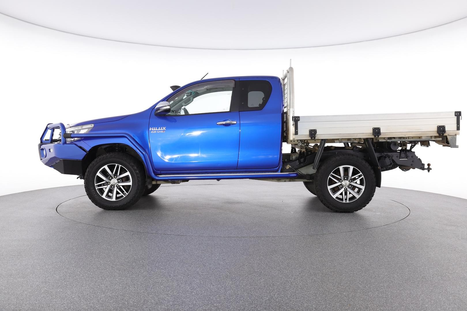 Toyota Hilux image 3