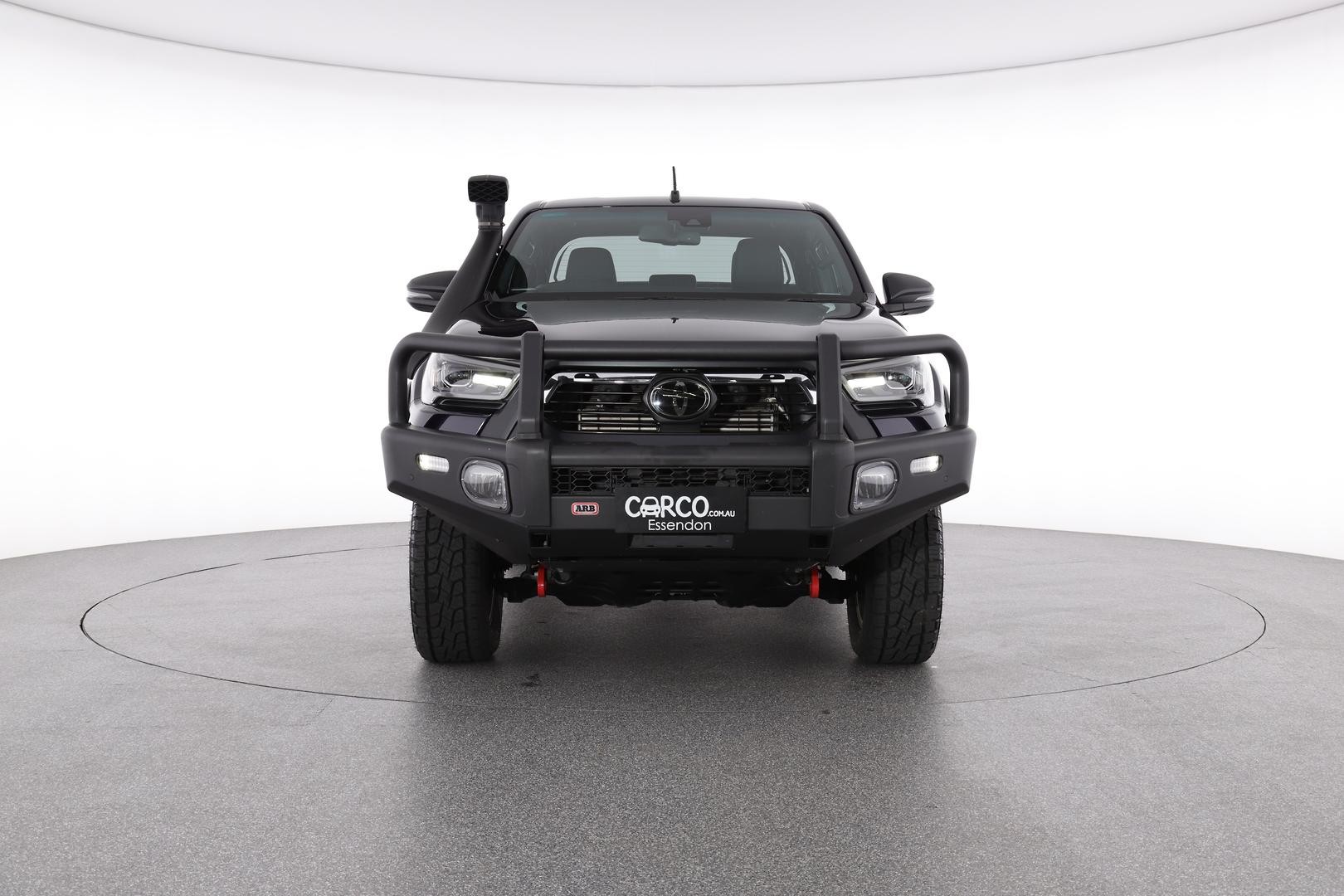 Toyota Hilux image 2