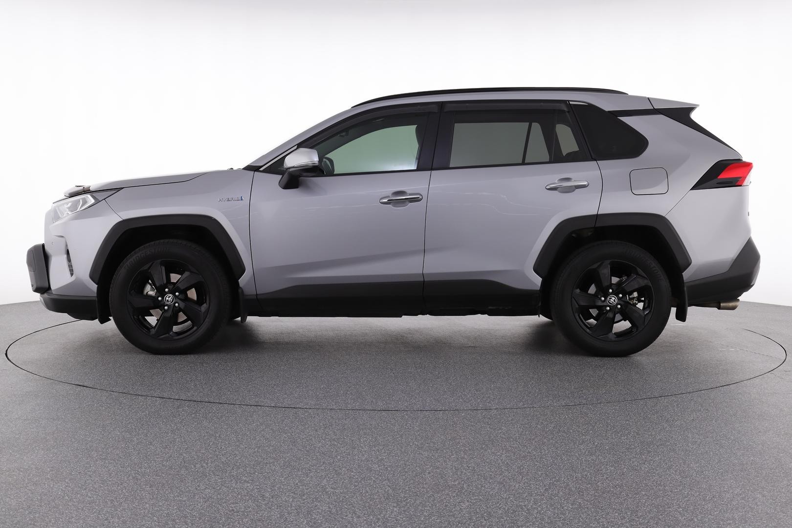 Toyota Rav4 image 3