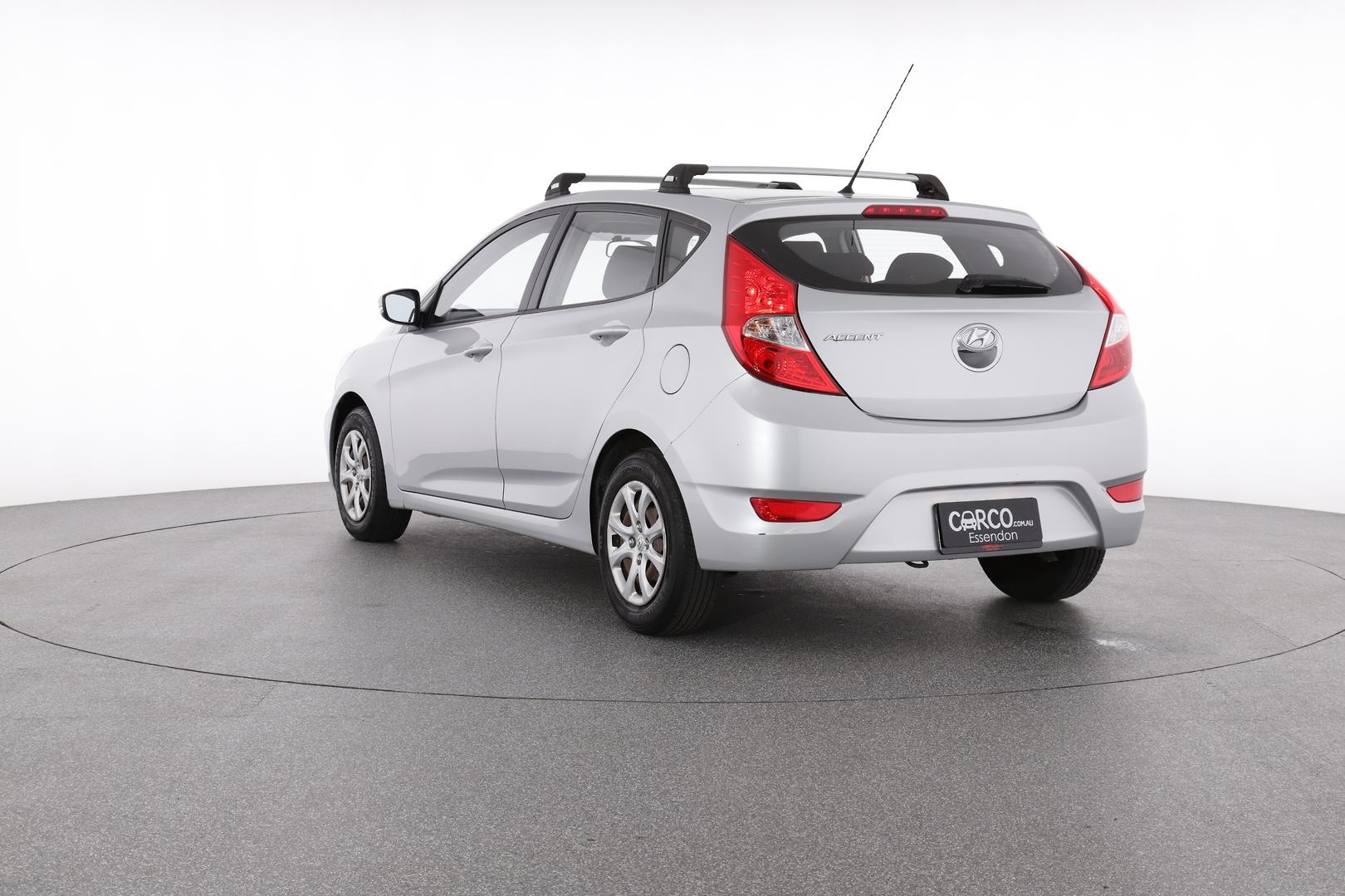 Hyundai Accent image 4