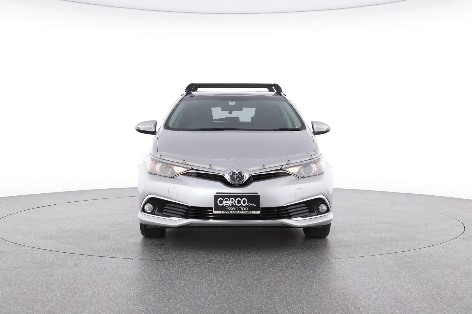 Toyota Corolla image 2