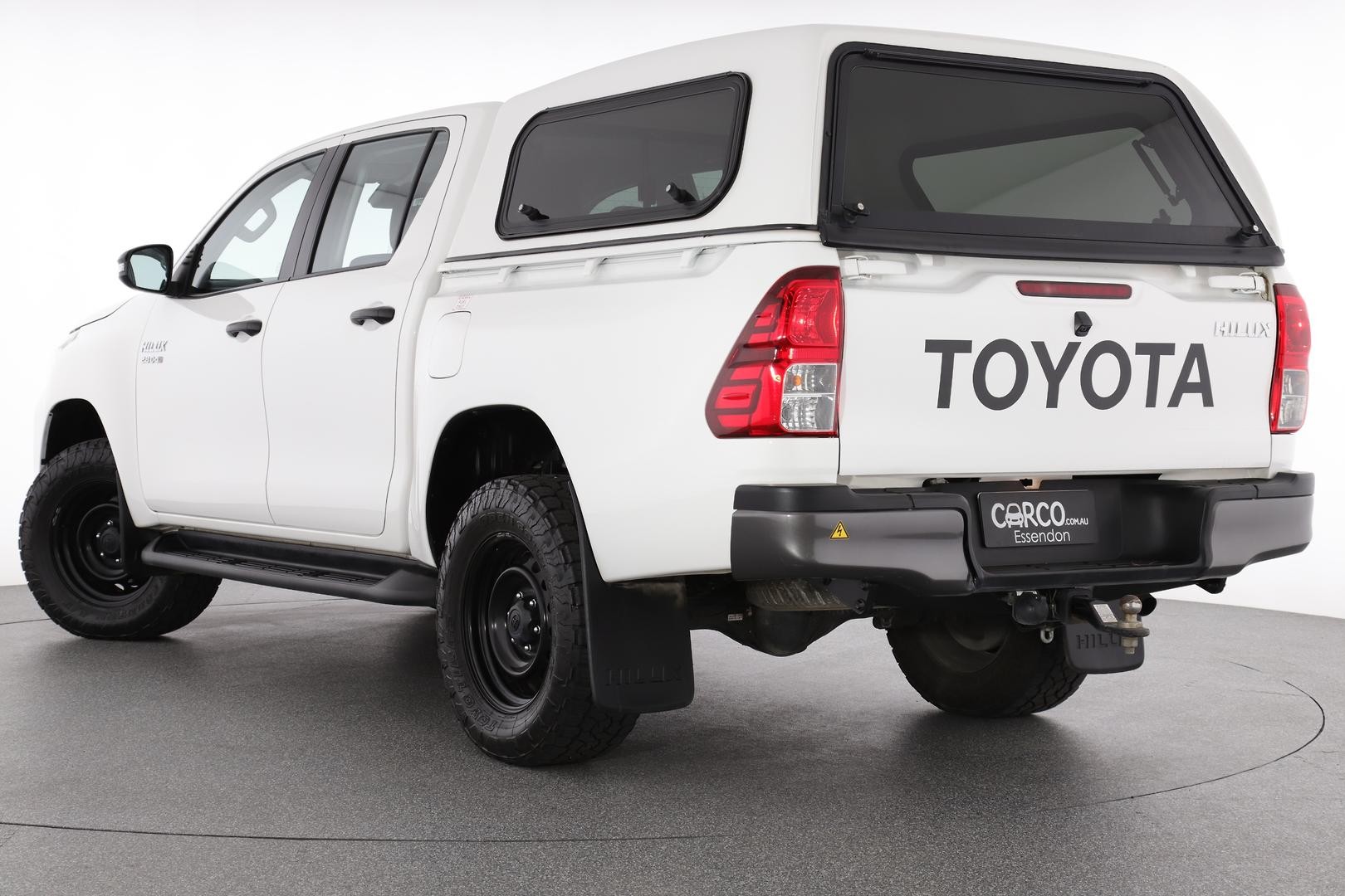 Toyota Hilux image 2