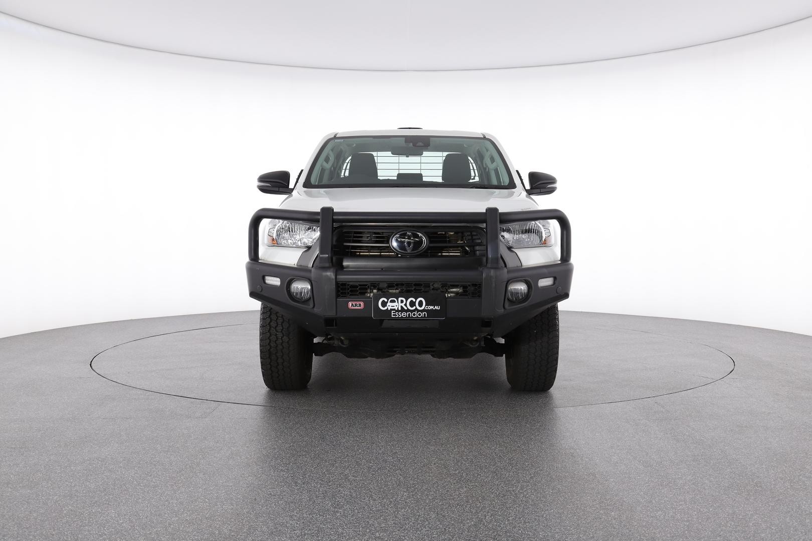 Toyota Hilux image 2