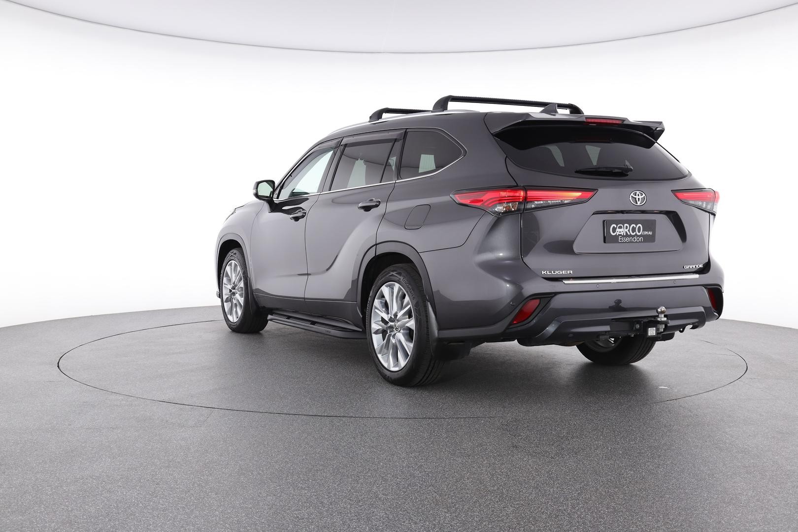 Toyota Kluger image 4