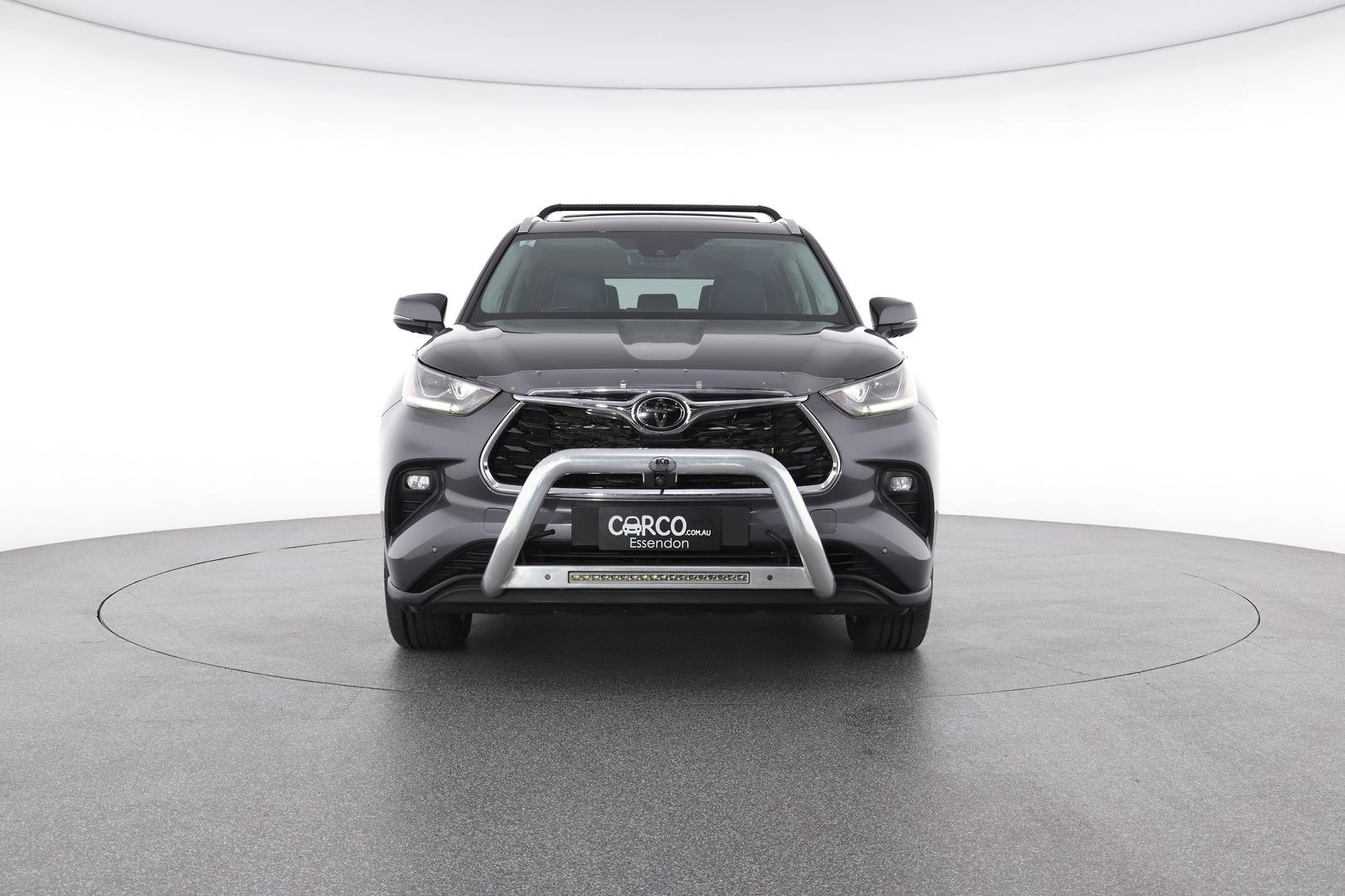 Toyota Kluger image 2
