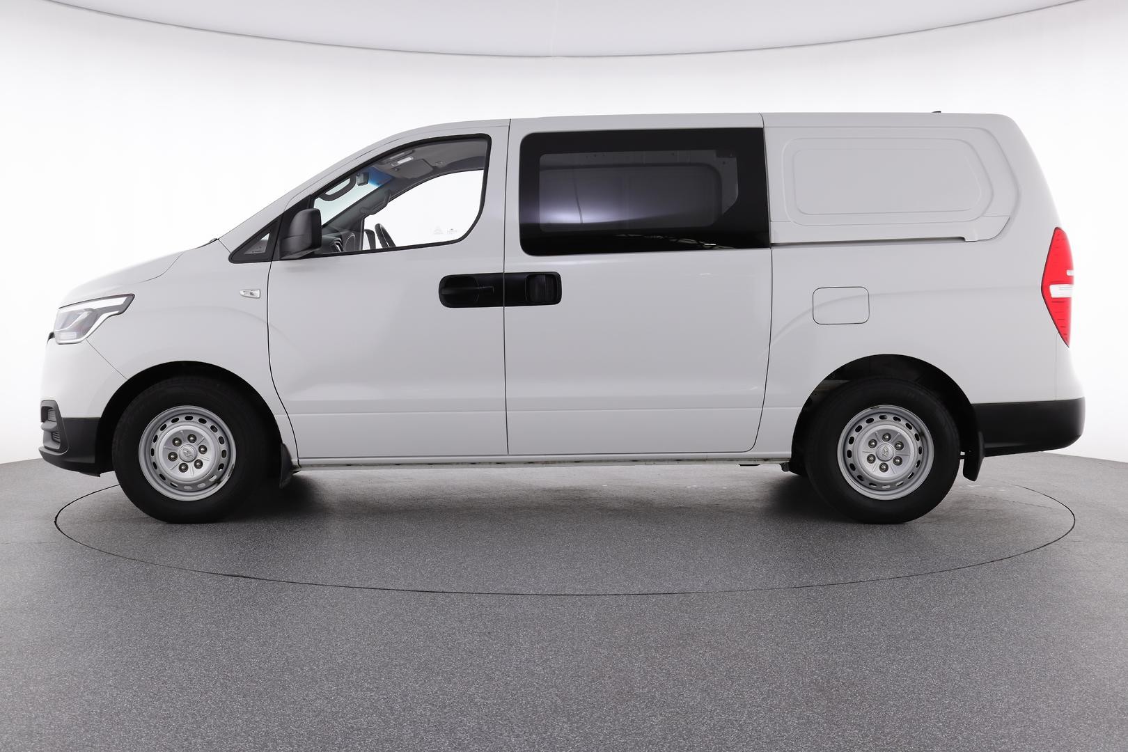 Hyundai Iload image 3