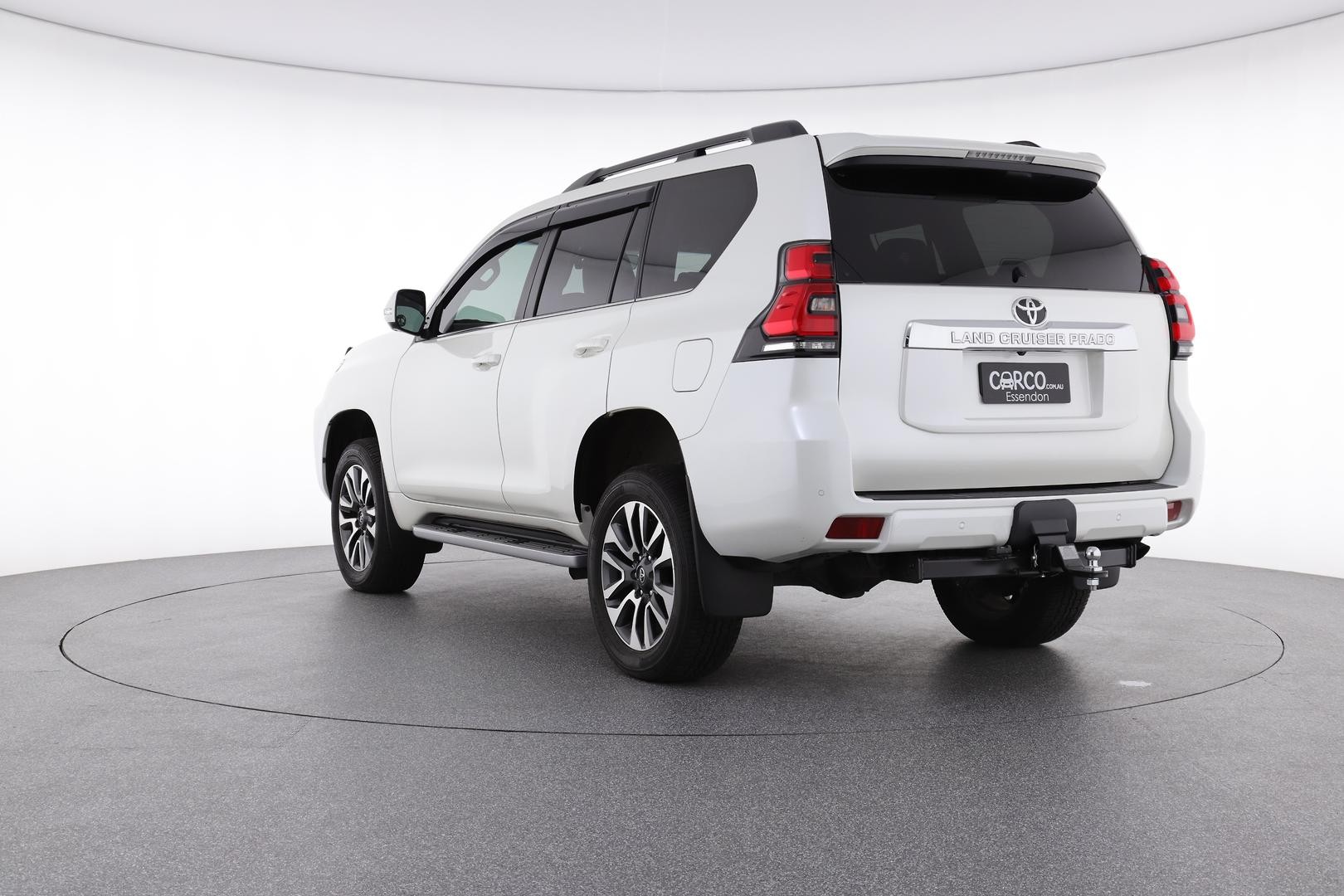 Toyota Landcruiser Prado image 4