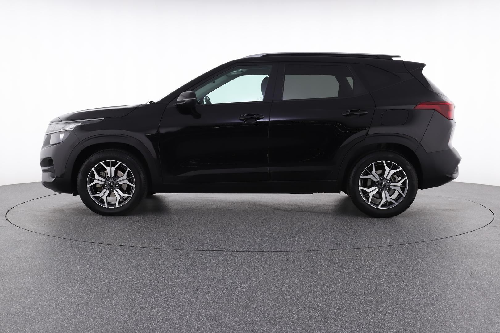 Kia Seltos image 3