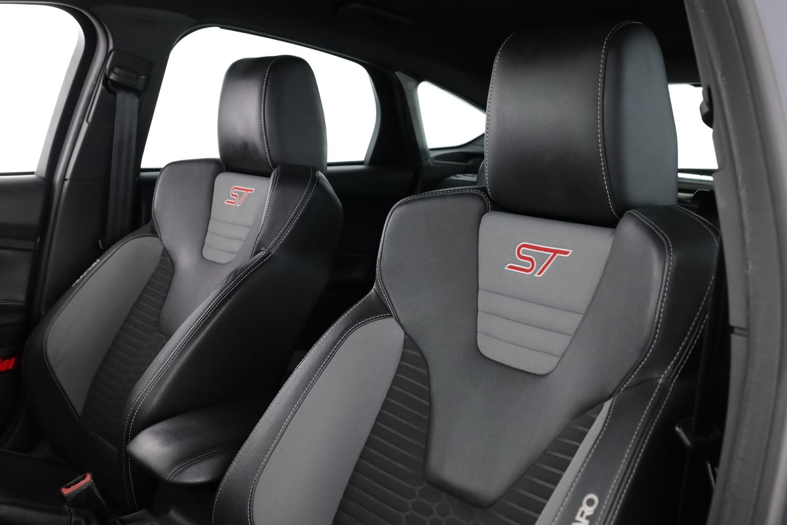 Ford Focus image 4