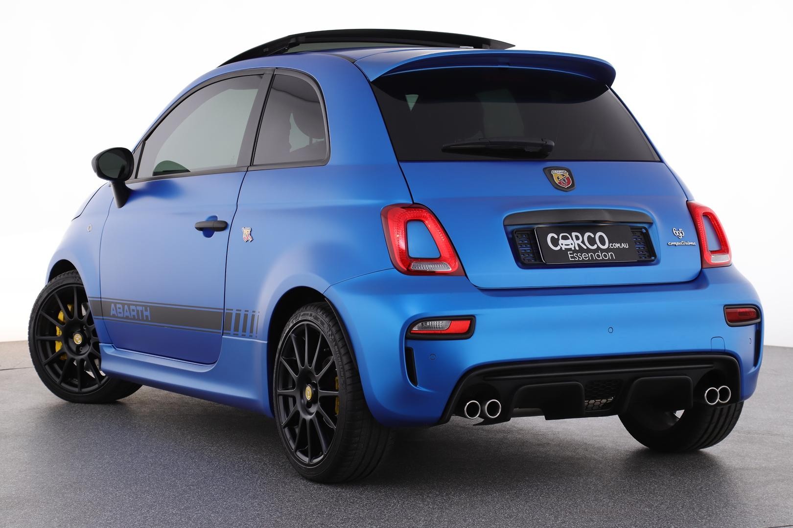 Abarth 695 image 2