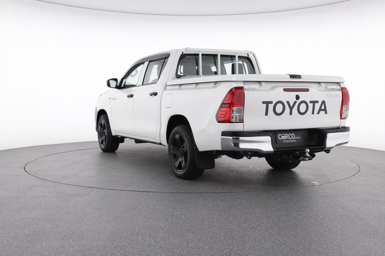 Toyota Hilux image 4